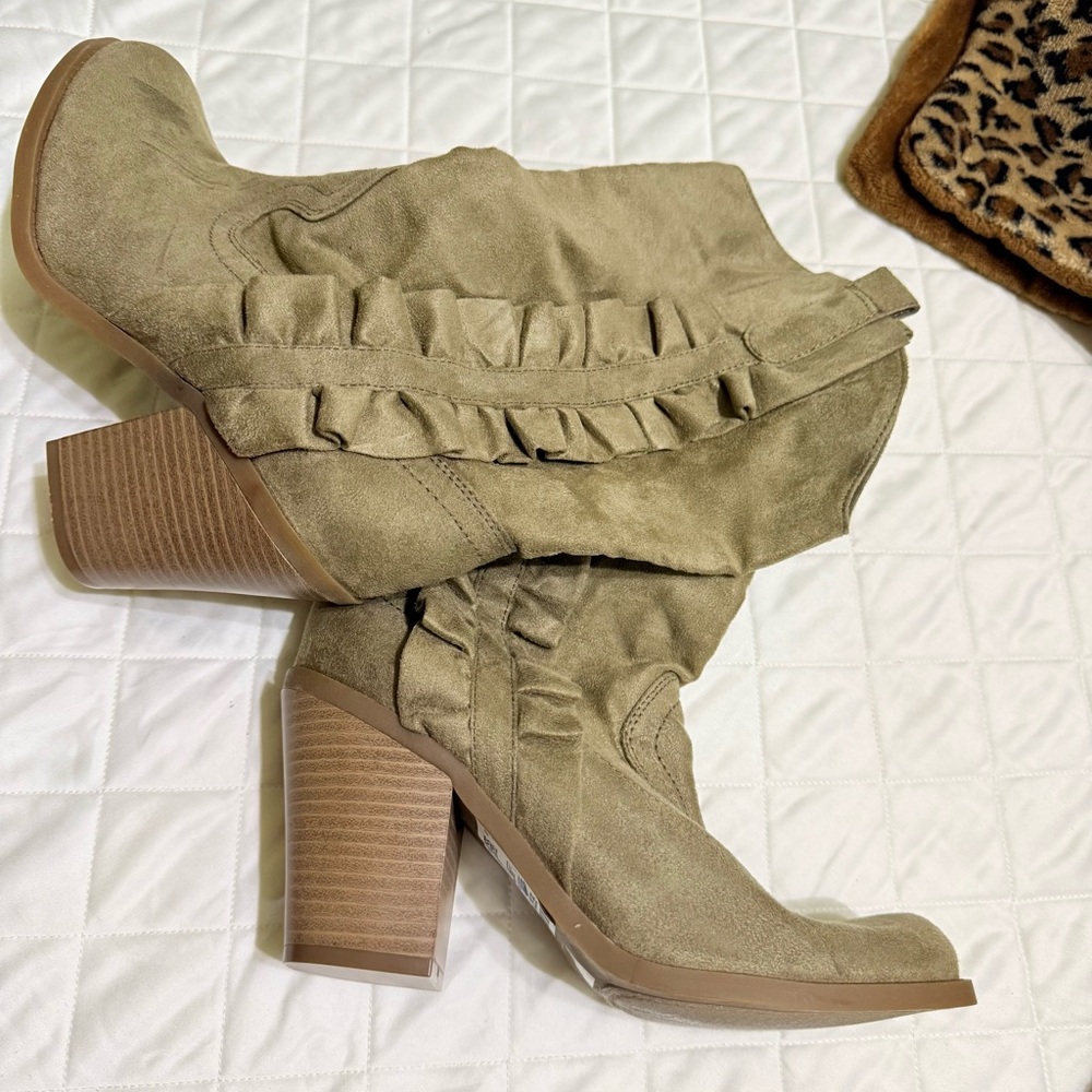Women's Tan Ruffle Ankle Boots